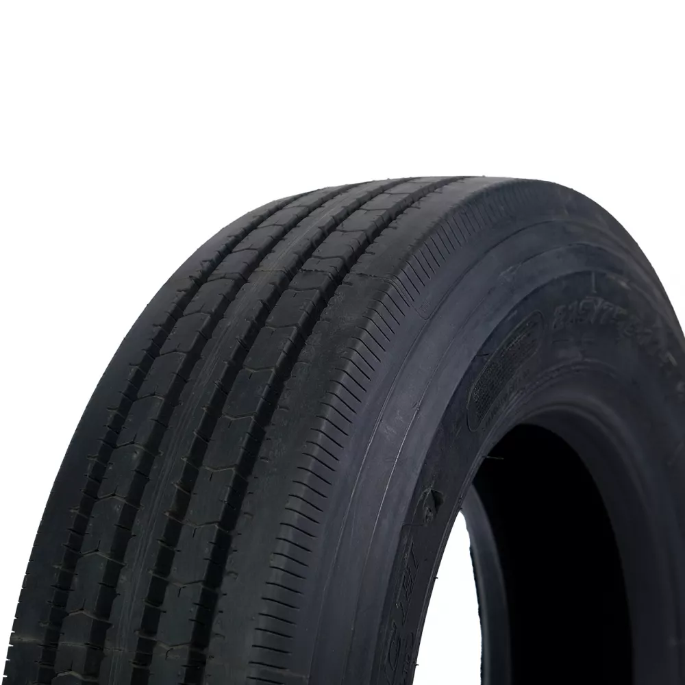 Грузовая шина 215/75 R17,5 Long March LM-216 16PR в Новокузнецке