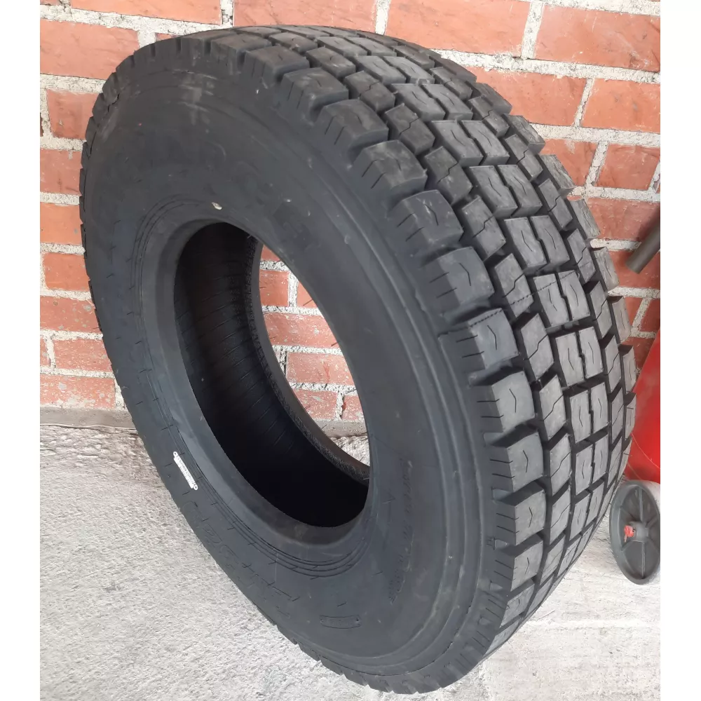 Грузовая шина 305/70 R19,5 Long March LM-329 18PR в Новокузнецке